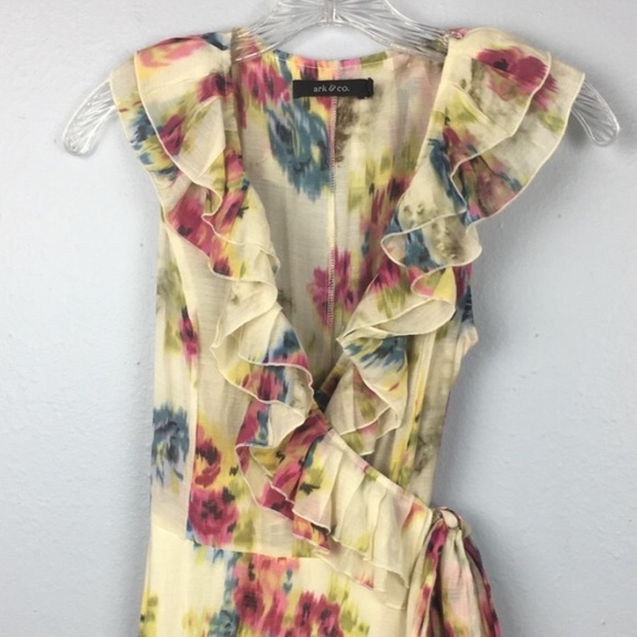 Ark & Co Dresses & Skirts - Ark & Co Floral Wrap Dress